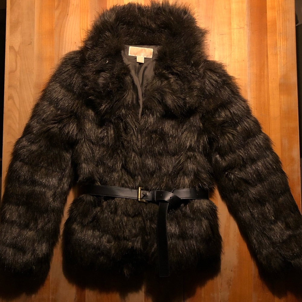 LIKE NEW Michael Kors Coat Faux fur